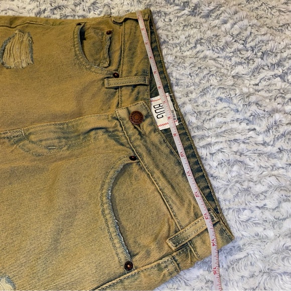 BDG Yellow/Brown Distressed Jeans - Picture 13 of 15